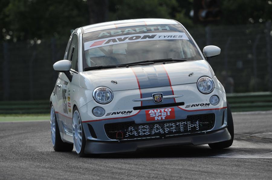  Abarth 695 Assetto Corse Endurance (312) 2015 года  (фото 8 из 8)